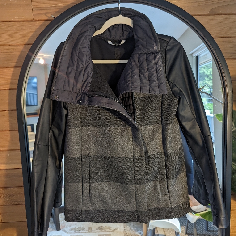 Lululemon Sweat Life jacket
